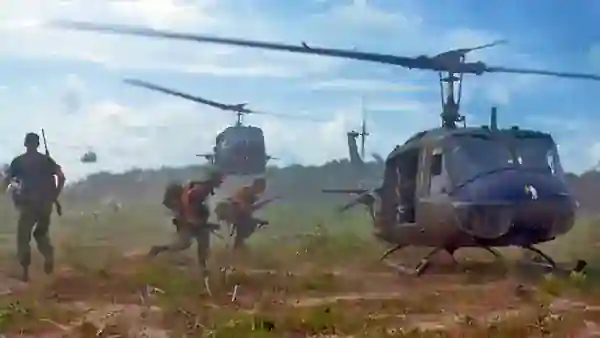 helicopters Vietnam 1966 600 self-defense dominance escalation deception